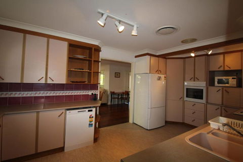 SEAMIST - Kalgoorlie Accommodation 3