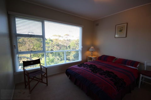 Fairways Close - Kalgoorlie Accommodation 5