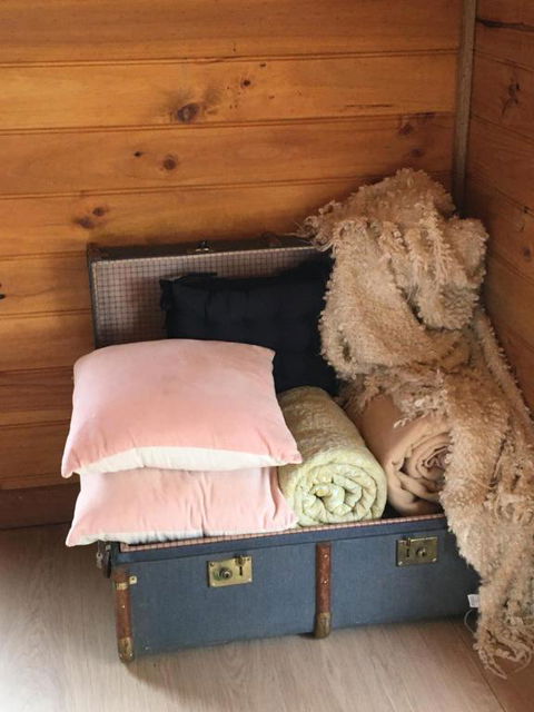 Springmead Rustic Cabin - Kalgoorlie Accommodation 5