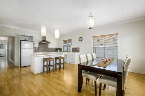 Zaahira House - Kalgoorlie Accommodation 2