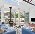 The Boathouse comfortable beachfront home - Kalgoorlie Accommodation