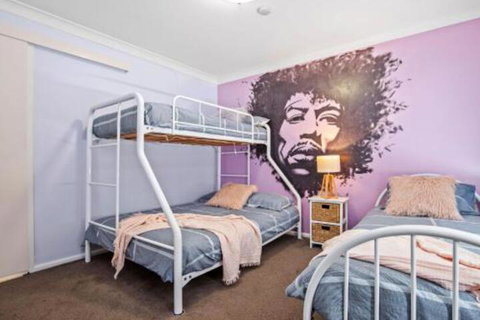 Blue Haze Air Conditioned Comfort - Kalgoorlie Accommodation 2