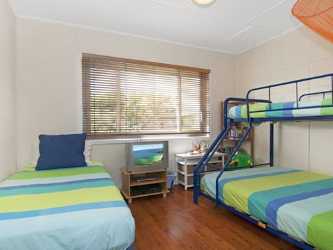 Urchins Funky Comfort & Style - Kalgoorlie Accommodation 6