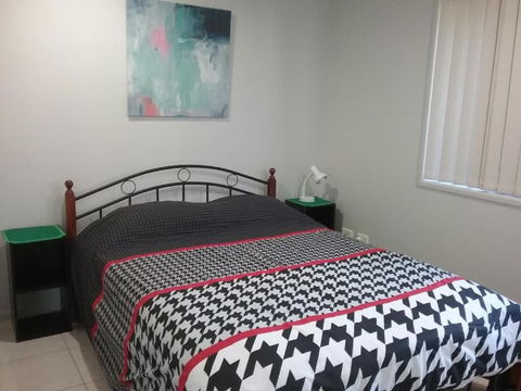 Banksia & Acacia Apartments - Kalgoorlie Accommodation 3