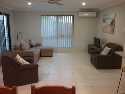 Banksia & Acacia Apartments - Kalgoorlie Accommodation 4