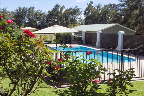 Mudgee Country Grandeur Home - Kalgoorlie Accommodation 5