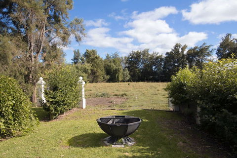 Mudgee Country Grandeur Home - Kalgoorlie Accommodation 0