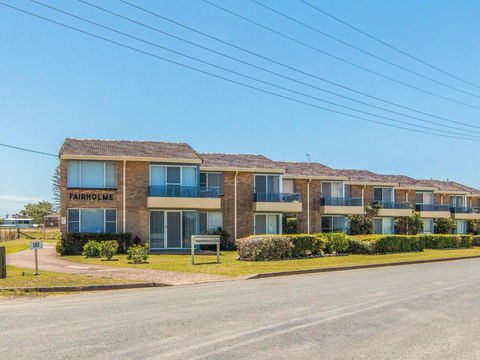 Fairholme 8 Perfect Lakefront Position - Kalgoorlie Accommodation 6