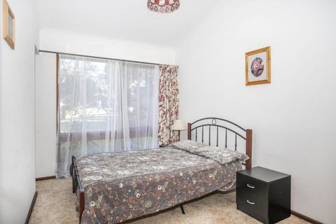 Family Paradise - Kalgoorlie Accommodation 4