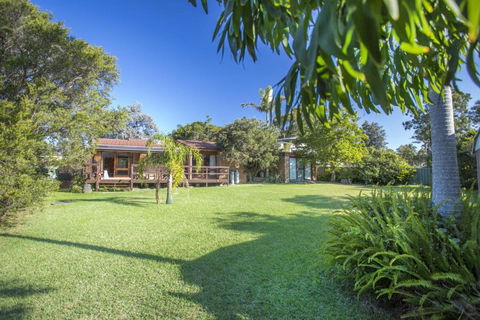 Family Paradise - Kalgoorlie Accommodation 5