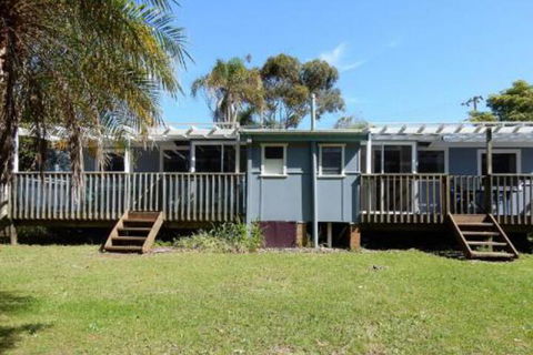 1 / 9 Donlan Rd Donlans Delight - Kalgoorlie Accommodation 7