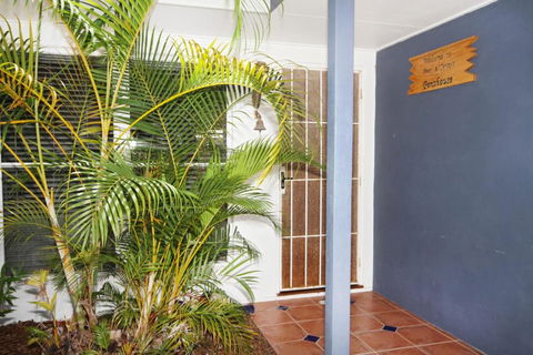 FANTASTIC HOLIDAY UNIT In A PERFECT LOCATION - Kalgoorlie Accommodation 2