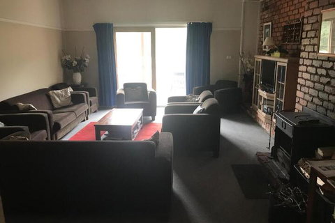 Tarra Bulga Guesthouse - Kalgoorlie Accommodation 5