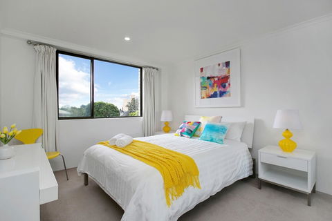 Newly Renovate Immaculate Cremorne One Bedroom Apartment CREM4 - Kalgoorlie Accommodation 3