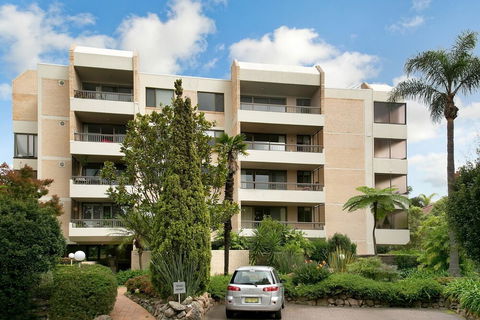 Newly Renovate Immaculate Cremorne One Bedroom Apartment CREM4 - Kalgoorlie Accommodation 0