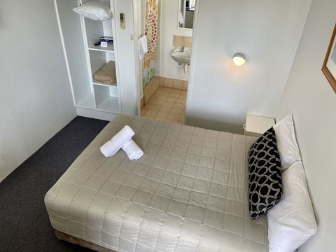 Quirindi Sunflower Motor Inn - Kalgoorlie Accommodation 6