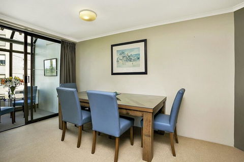 HAMP1 Bright Apartment In Cremorne - Kalgoorlie Accommodation 1