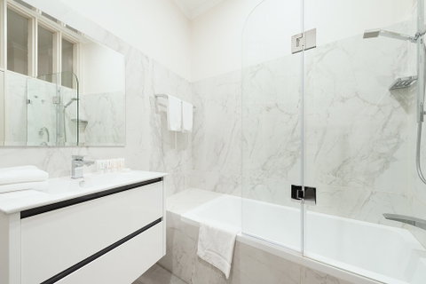 Stunning Sydney Home 1 - Kalgoorlie Accommodation 4