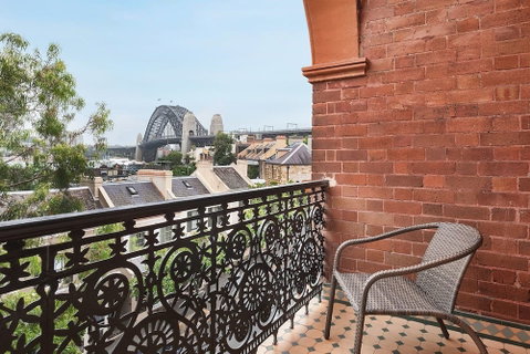 Stunning Sydney Home 9 - Kalgoorlie Accommodation 3