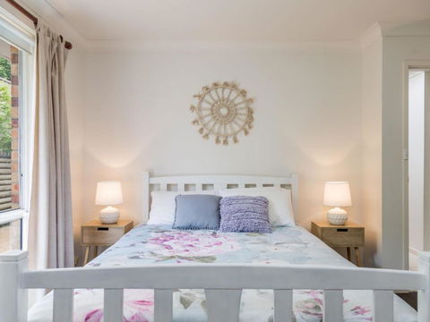 Lovely Modern Villa Amidst Peaceful Surroundings - Kalgoorlie Accommodation 2