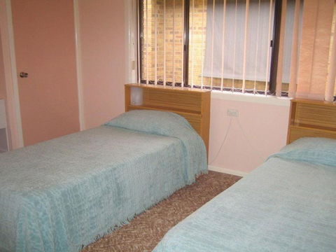 SEASCAPE In NARRAWALLEE - Kalgoorlie Accommodation 3