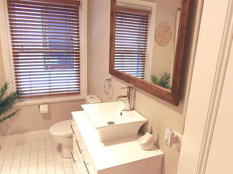 YSG The Edward Townhouse 157 Steps To Town - Kalgoorlie Accommodation 2