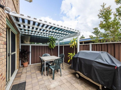 Clifton On Charles - Kalgoorlie Accommodation 4