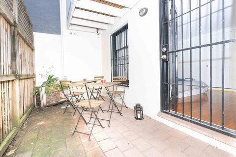 House Hyde Park - Liverpool - Kalgoorlie Accommodation 1