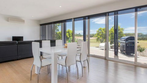 ST ANDREWS BEACH APARTMENT 4.01 - Kalgoorlie Accommodation 6
