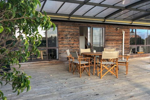 HIDDEN HAVEN Binalong Bay - Kalgoorlie Accommodation 3