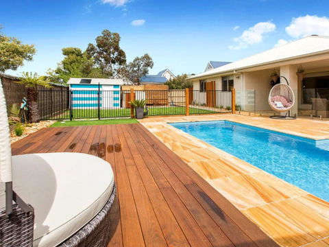 MALIBU SAFETY BEACH - Kalgoorlie Accommodation 3