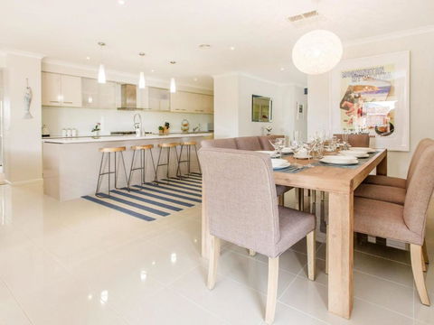 MALIBU SAFETY BEACH - Kalgoorlie Accommodation 5