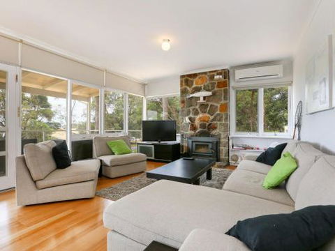 DROMANA BEACH SHACK... - Kalgoorlie Accommodation 3