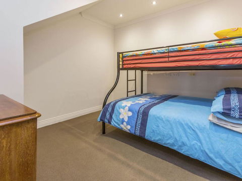 SEA GRANGE MORNINGTON - Kalgoorlie Accommodation 2