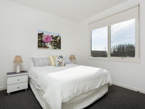 SUNSET VIEWS MORNINGTON - Kalgoorlie Accommodation 2