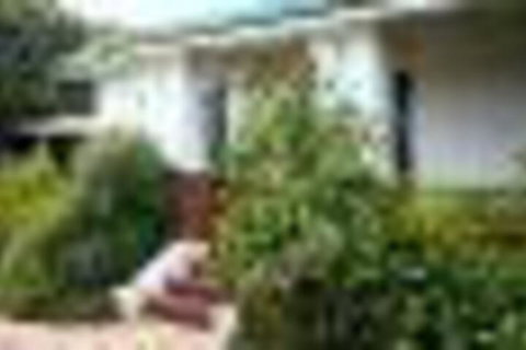 Skymirror Cottage - Kalgoorlie Accommodation 1