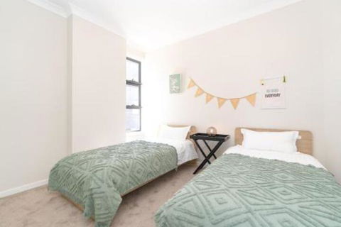 SP246 Brandnew Modern Apt In Penrith With Parking - Kalgoorlie Accommodation 2