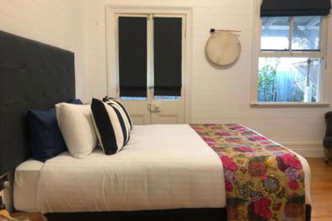 The Residence Stylish Comfort With Fireplace - Kalgoorlie Accommodation 4