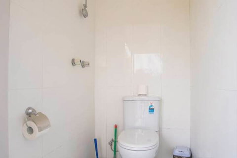 Beautiful Pre-loved Ashfield 4 Bedroom Home - Kalgoorlie Accommodation 7