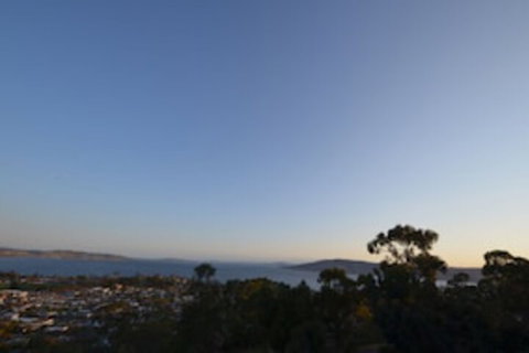 Hilltop House - Kalgoorlie Accommodation 0