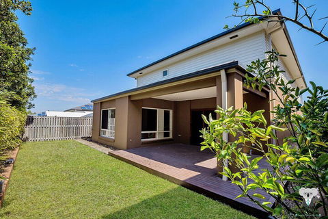 Rochedale Spacious Holiday 4 Bedrooms House Qro009 - Kalgoorlie Accommodation 4
