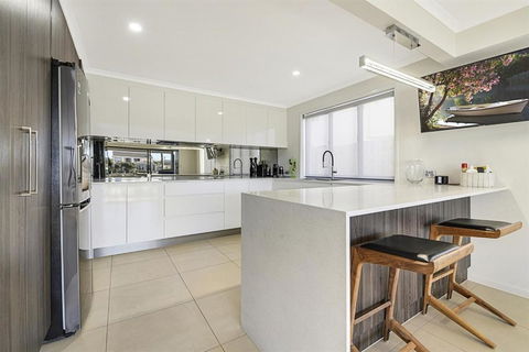 CANAL HOME NEAR MOOLOOLABA Kooringal - Kalgoorlie Accommodation 1
