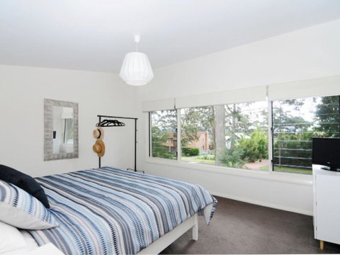 Acacia On Orion :: Jervis Bay Rentals - Kalgoorlie Accommodation 3