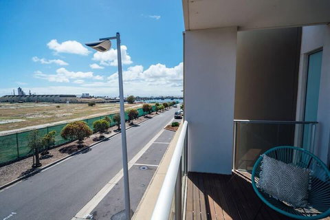 The Cove At New Port Pool Spa Sauna Gym & More - Kalgoorlie Accommodation 2