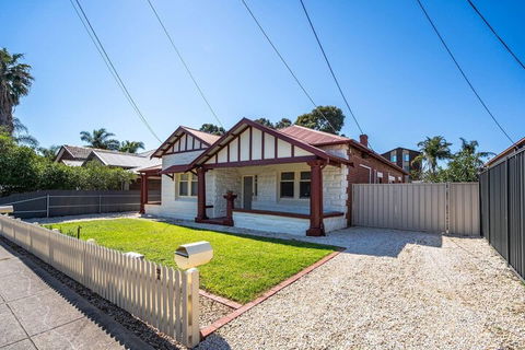 Kairos In Keswick Wifi Netflix Nespresso - Kalgoorlie Accommodation 4