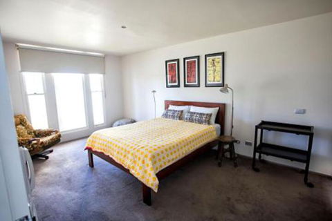 BELLA CASA - Kalgoorlie Accommodation 6