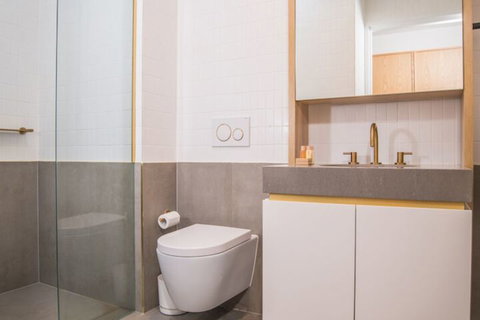 Inner City Penthouse With Private Rooftop - Kalgoorlie Accommodation 3