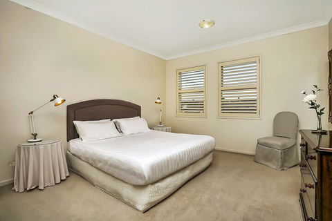 HC102 Karrabee Avenue Huntleys Cove - Kalgoorlie Accommodation 5