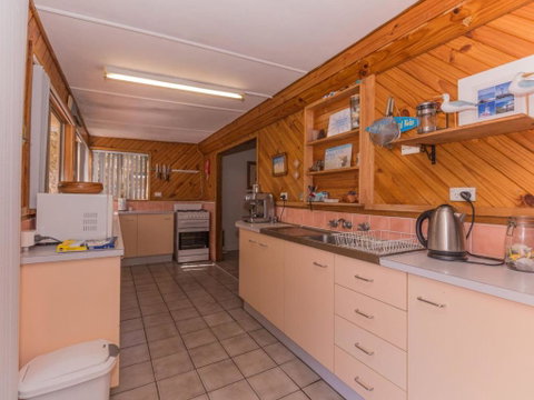 Malibu Drive 127 Bawley Point - Kalgoorlie Accommodation 5