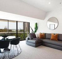 THE HYDEAWAY LUXE HYDE PARK CITY APARTMENT hosted by LAbode Accommodation - Kalgoorlie Accommodation